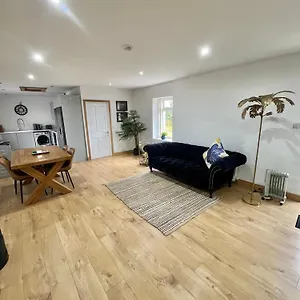 https://unique-countryside-stay.belfasthotelsireland.com